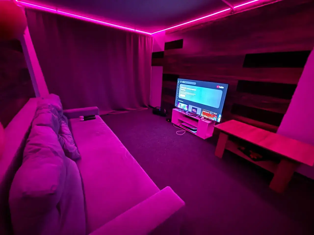 Аренда комнаты №3 в PlayBro Минск — атмосферное помещение для свиданий и отдыха